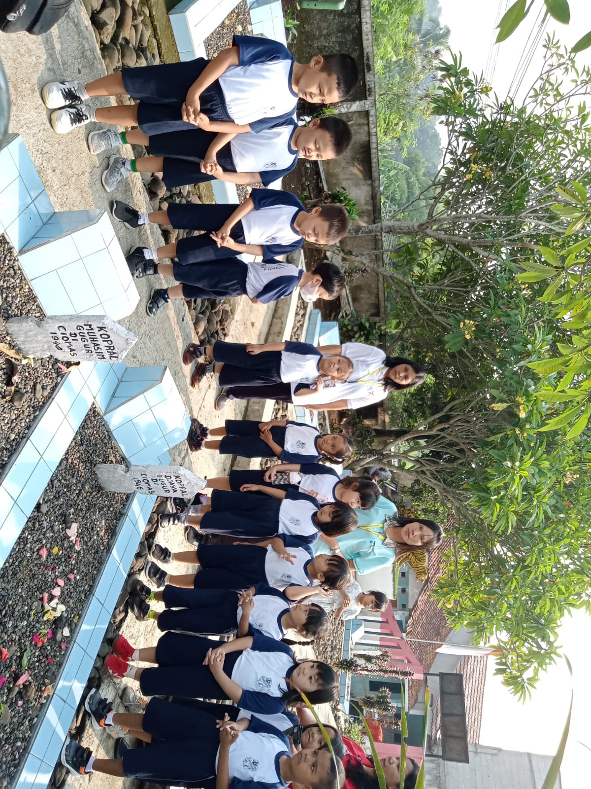 Memperingati hari Pahlawan